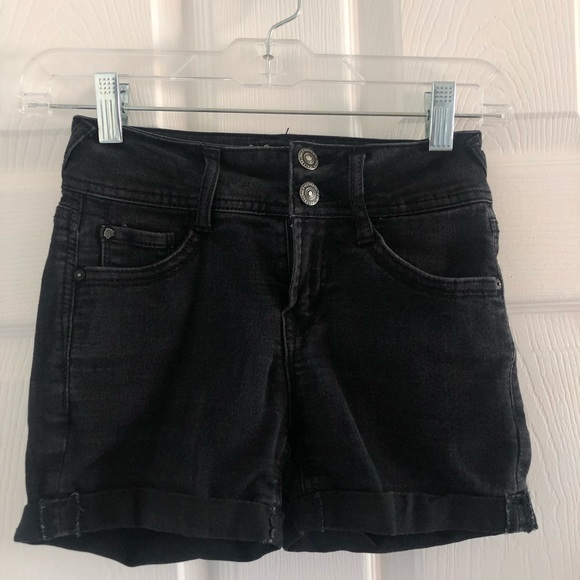 High waisted Black Shorts - Picture 1 of 2